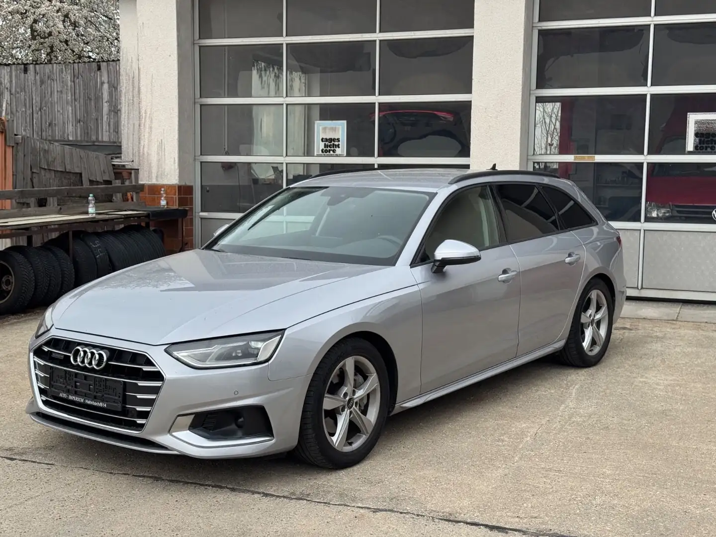 Audi A4 40 TDI S-tronic quattro Avant 1.HAND Argent - 1