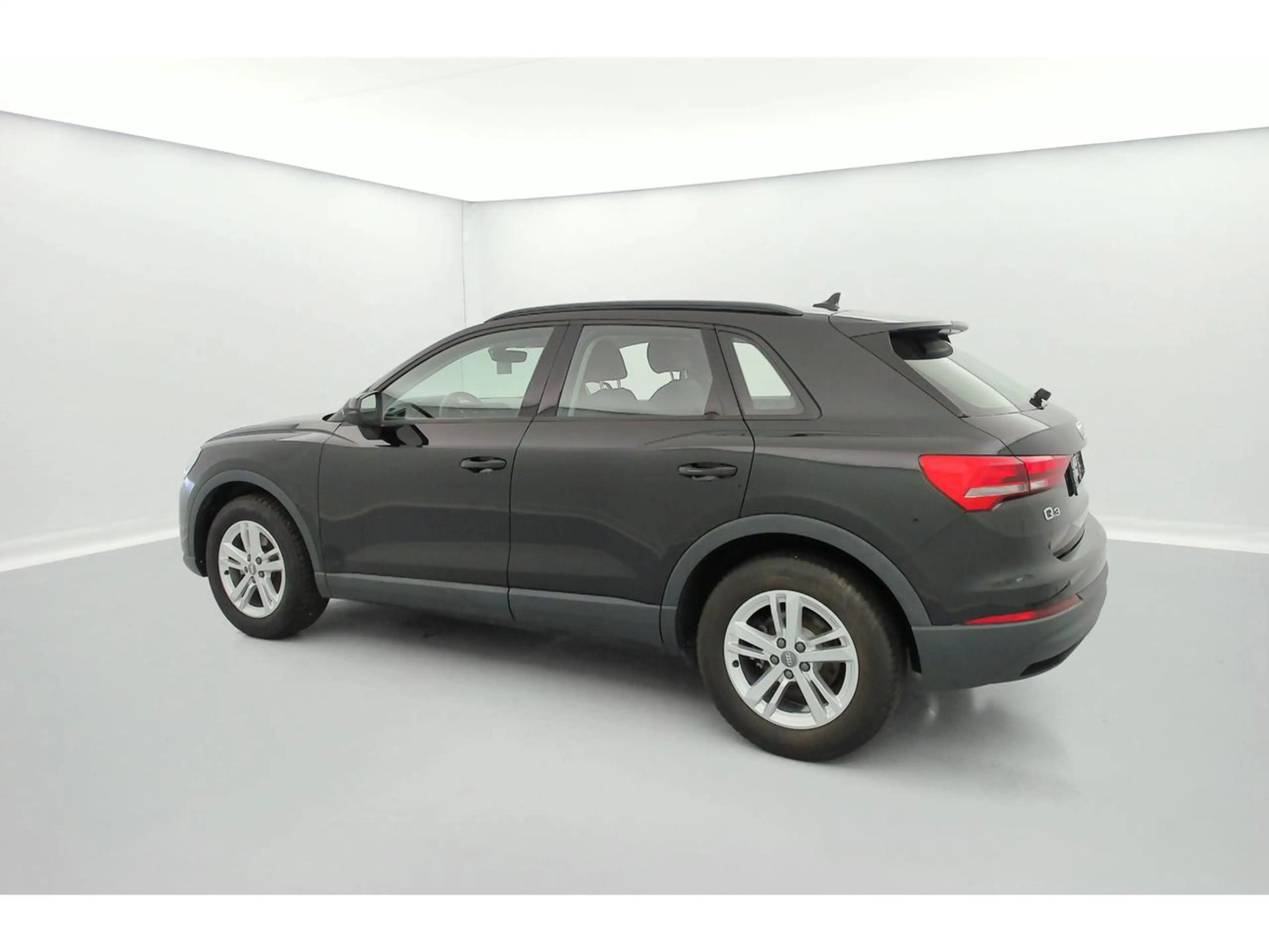 Audi Q3 Business Edition 35 TFSI 110(150) kW(ch) S tronic — photo 11