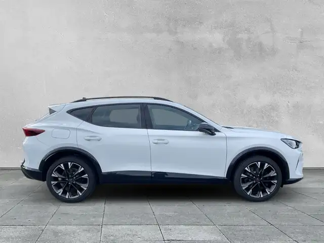 Cupra Formentor view 6