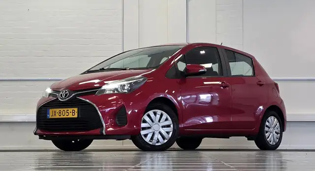 Toyota Yaris main image