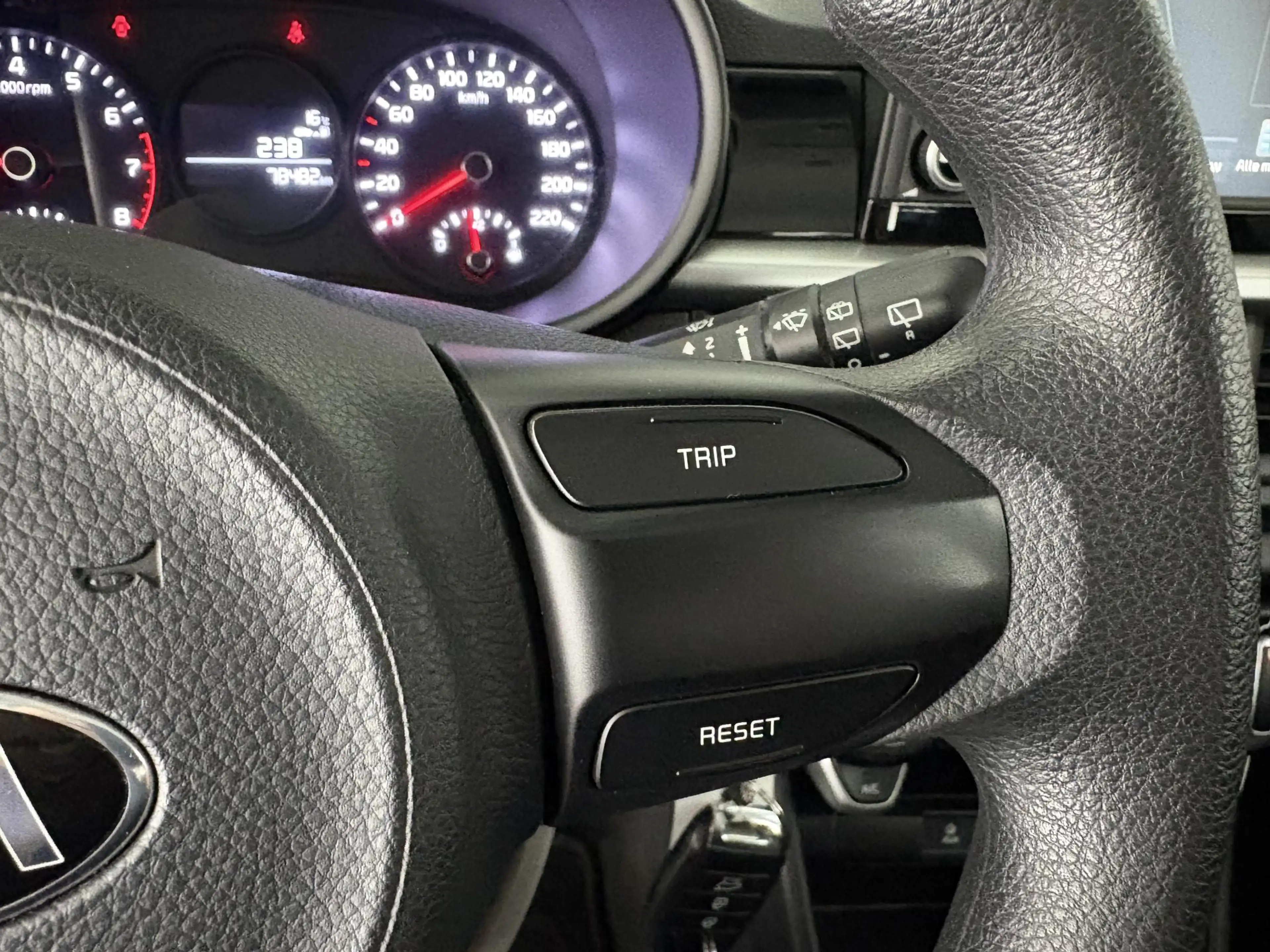 Kia Picanto 1.0 CVVT ComfortPlusLine | CAMERA | CARPLAY | NAVI — photo 18