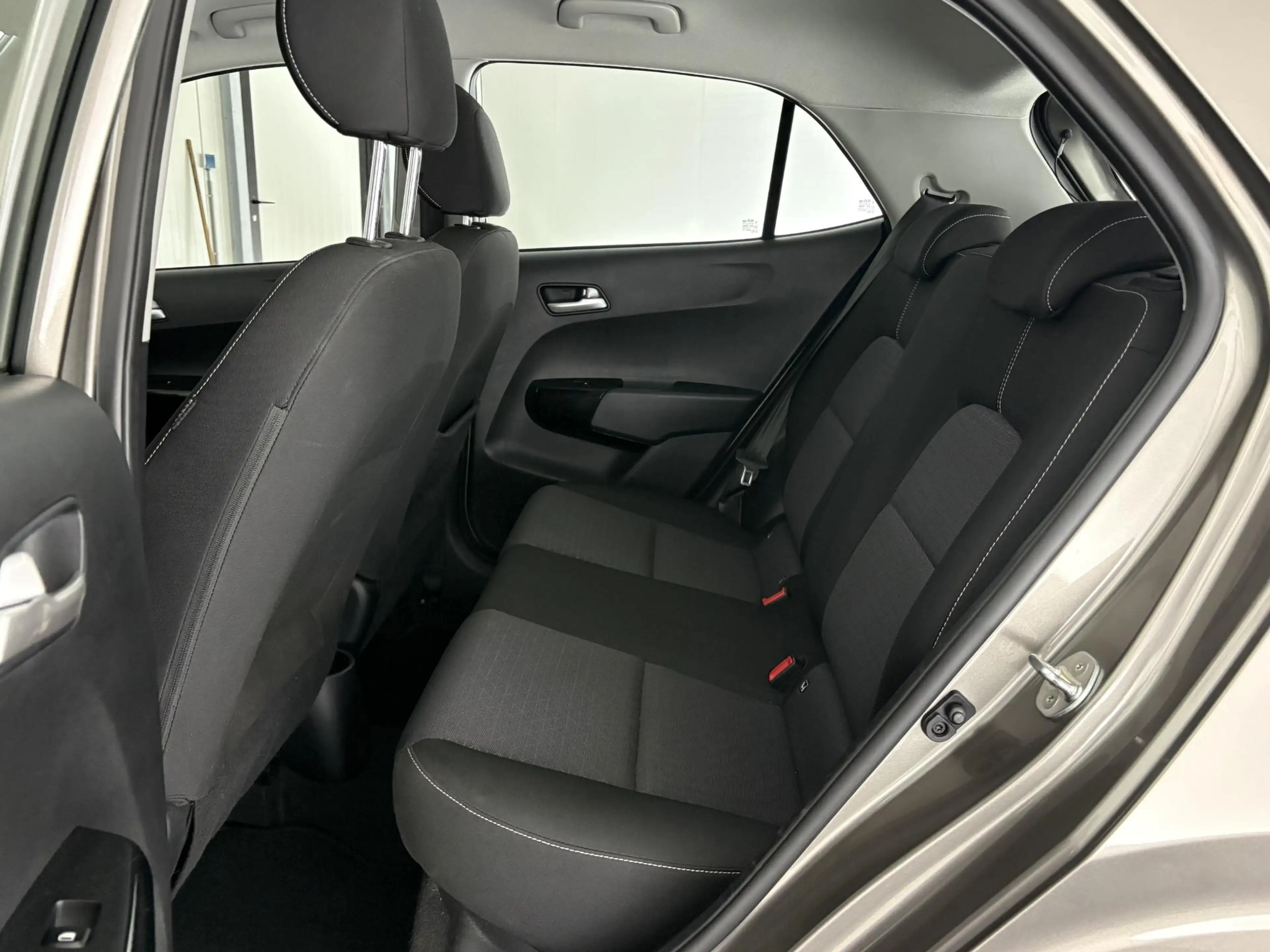 Kia Picanto 1.0 CVVT ComfortPlusLine | CAMERA | CARPLAY | NAVI — photo 13