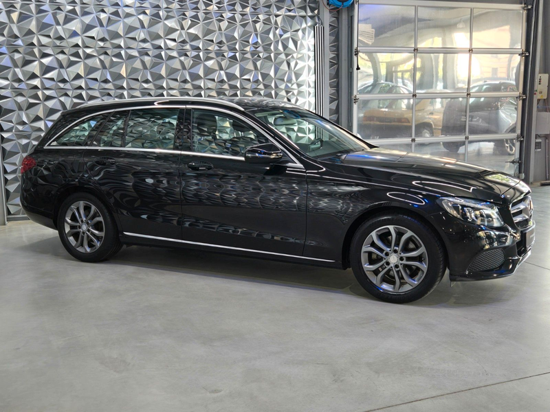 Mercedes-Benz C 200 C T-Modell*LED*SIHZ*PDC*BT*ALU — photo 4