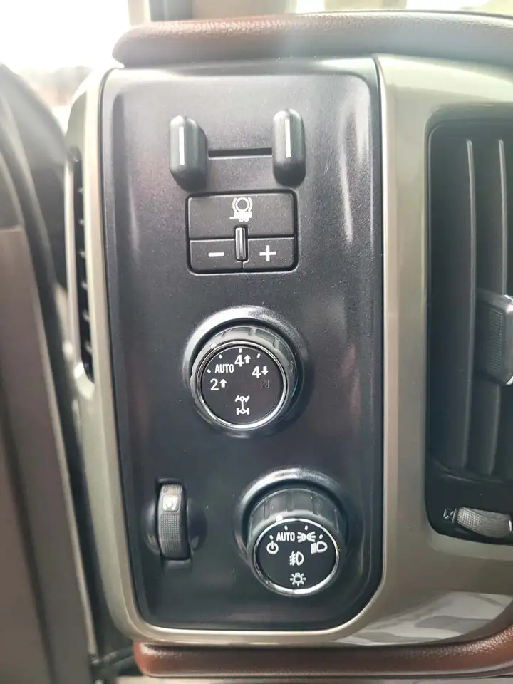 Chevrolet Silverado 1500 снимка Chevrolet Silverado 1500