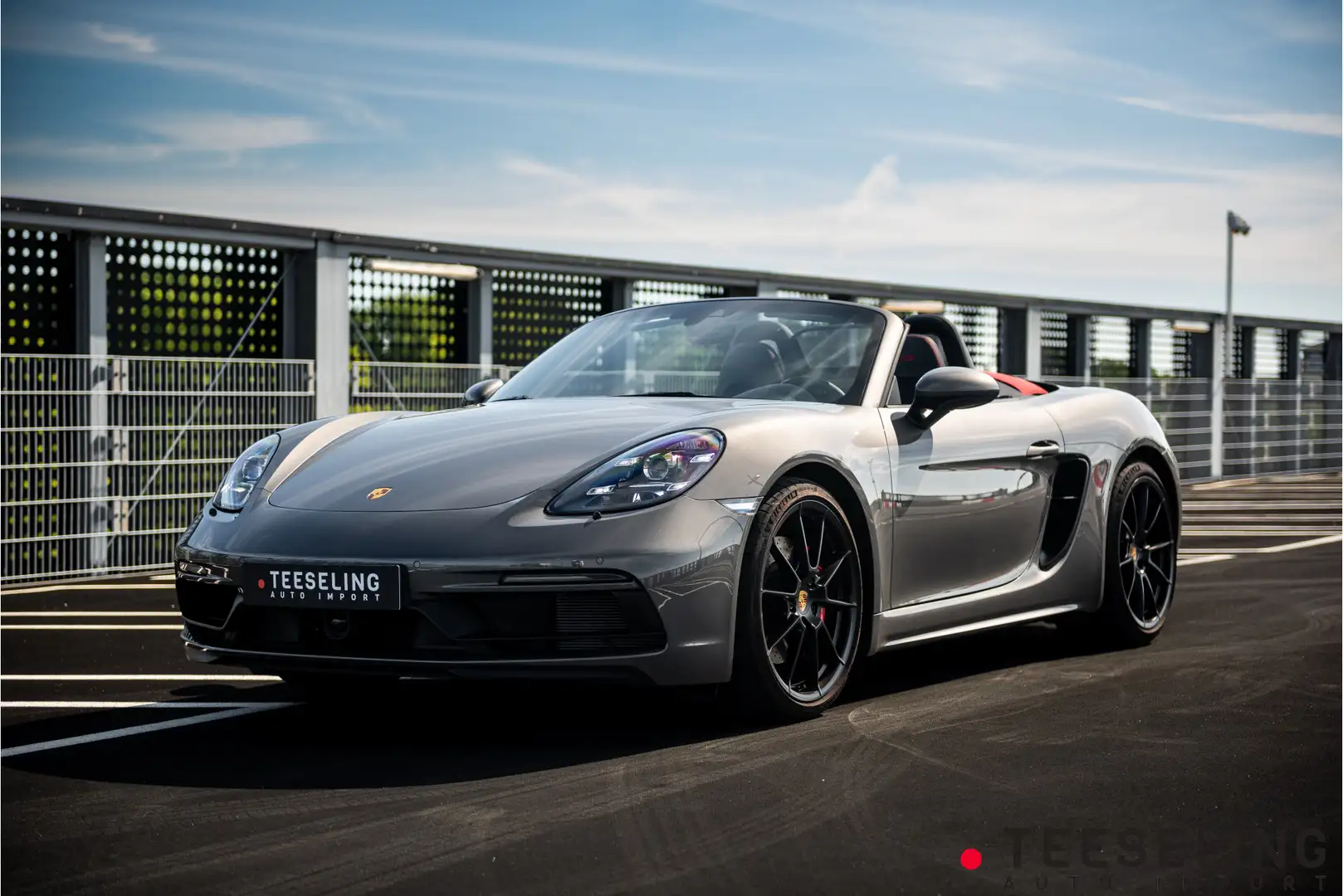 Porsche 718 Boxster GTS 4.0 | Carbon | SportChrono Grijs - 1