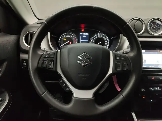 Suzuki Vitara view 10