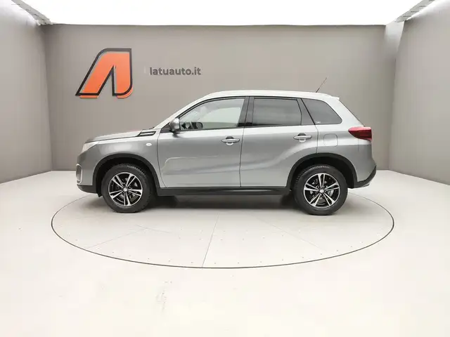 Suzuki Vitara view 4