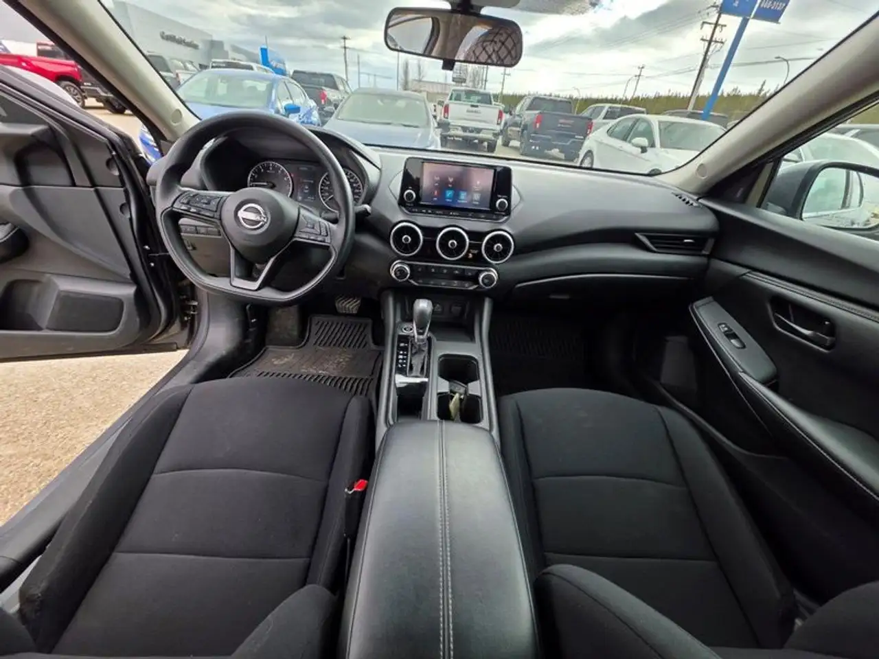 Nissan Sentra снимка Nissan Sentra