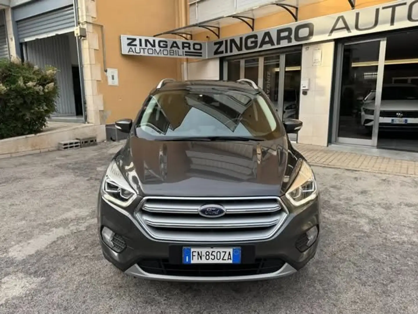 Ford Kuga 1.5 TDCI 120 CV. TITANIUM NAVI+CERCHI PERFETTA Grigio - 1