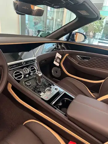 Bentley Continental GT view 10
