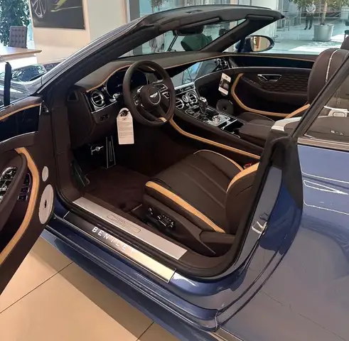 Bentley Continental GT view 7