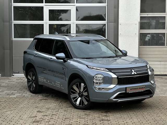 Mitsubishi Outlander 2.4 4WD Plug-In Hybrid Top