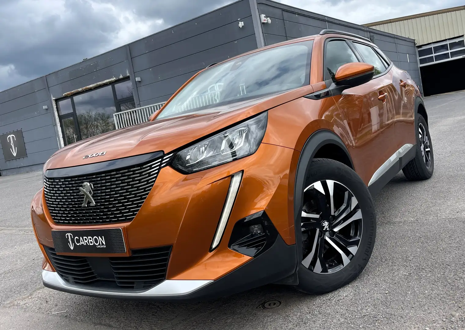Peugeot 2008 1.5 BlueHDi Allure S 1er PROPRIO/NAVI/LED/CAMERA Oranje - 2