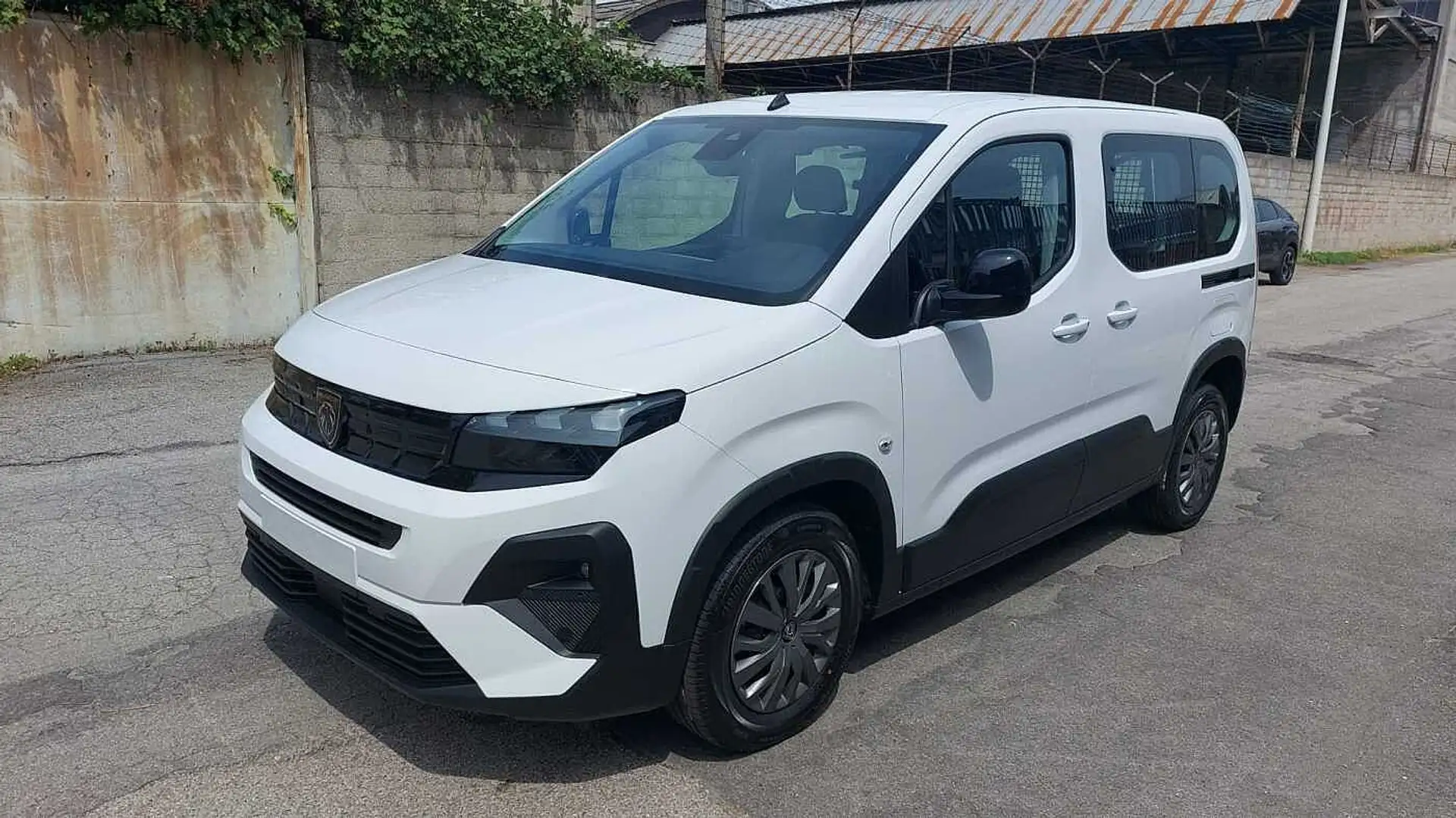 Peugeot Rifter Nuovo Rifter Mix BlueHDi 100 cv Standard Blanc - 1