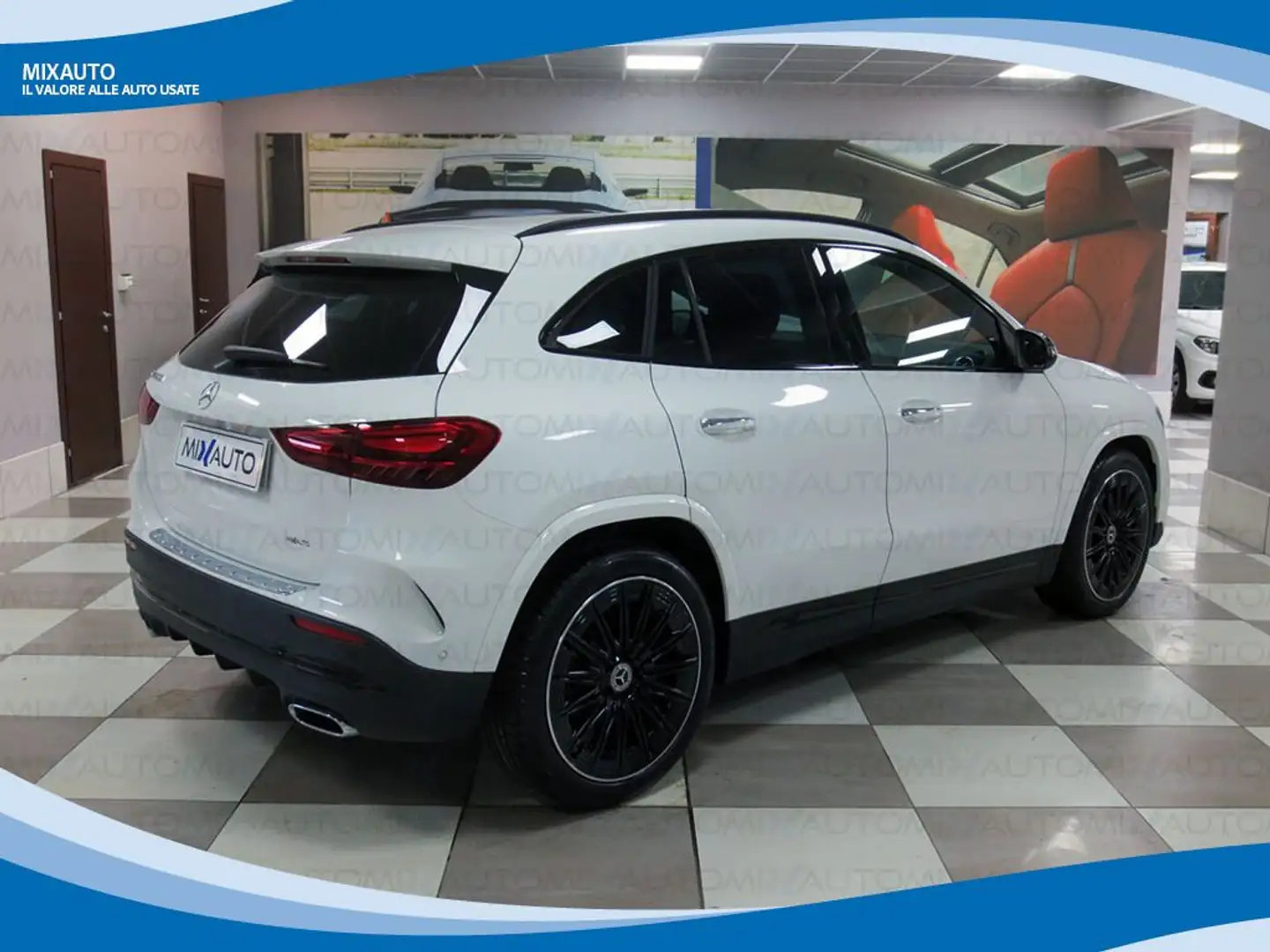 Mercedes-Benz GLA 200 D Automatic Premium EU6 KM Ø Bianco - 2