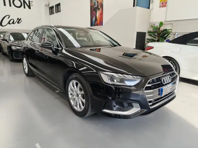 Audi A4 A4 Avant 35 TDI/163 CV S tronic S line edition