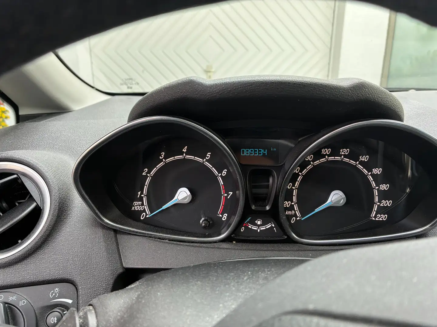 Ford Fiesta Fiesta 1.25 Trend, TÜV NEU, 89.300km,8fach, LED Weiß - 2