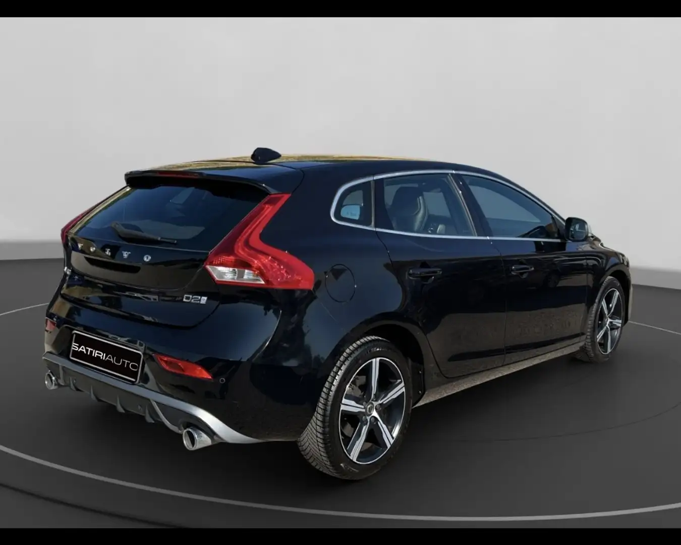 Volvo V40 2.0 D2 Business Nero - 2