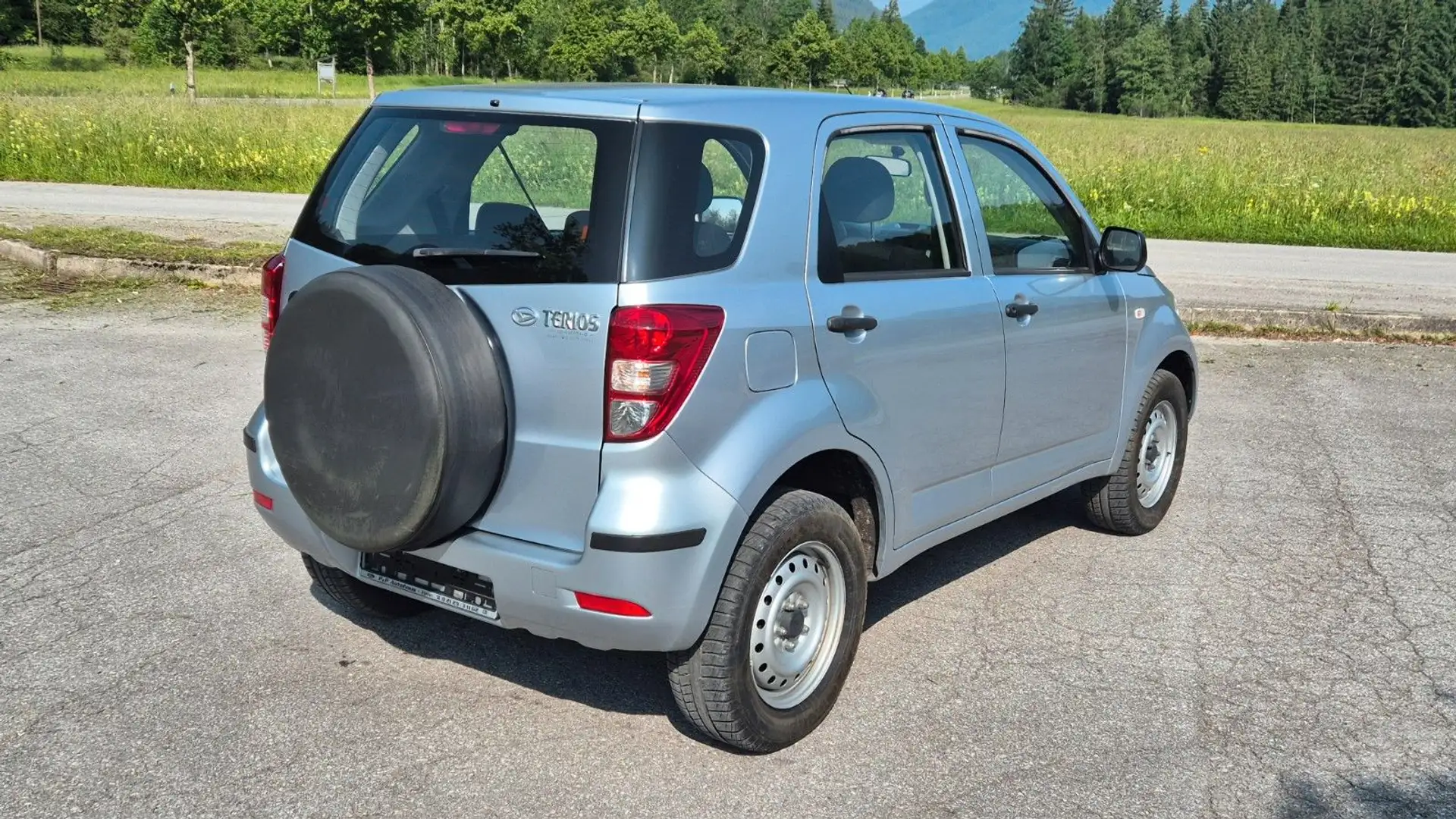 Daihatsu Terios 4x4 1. Hand, 43300 Km Silber - 2