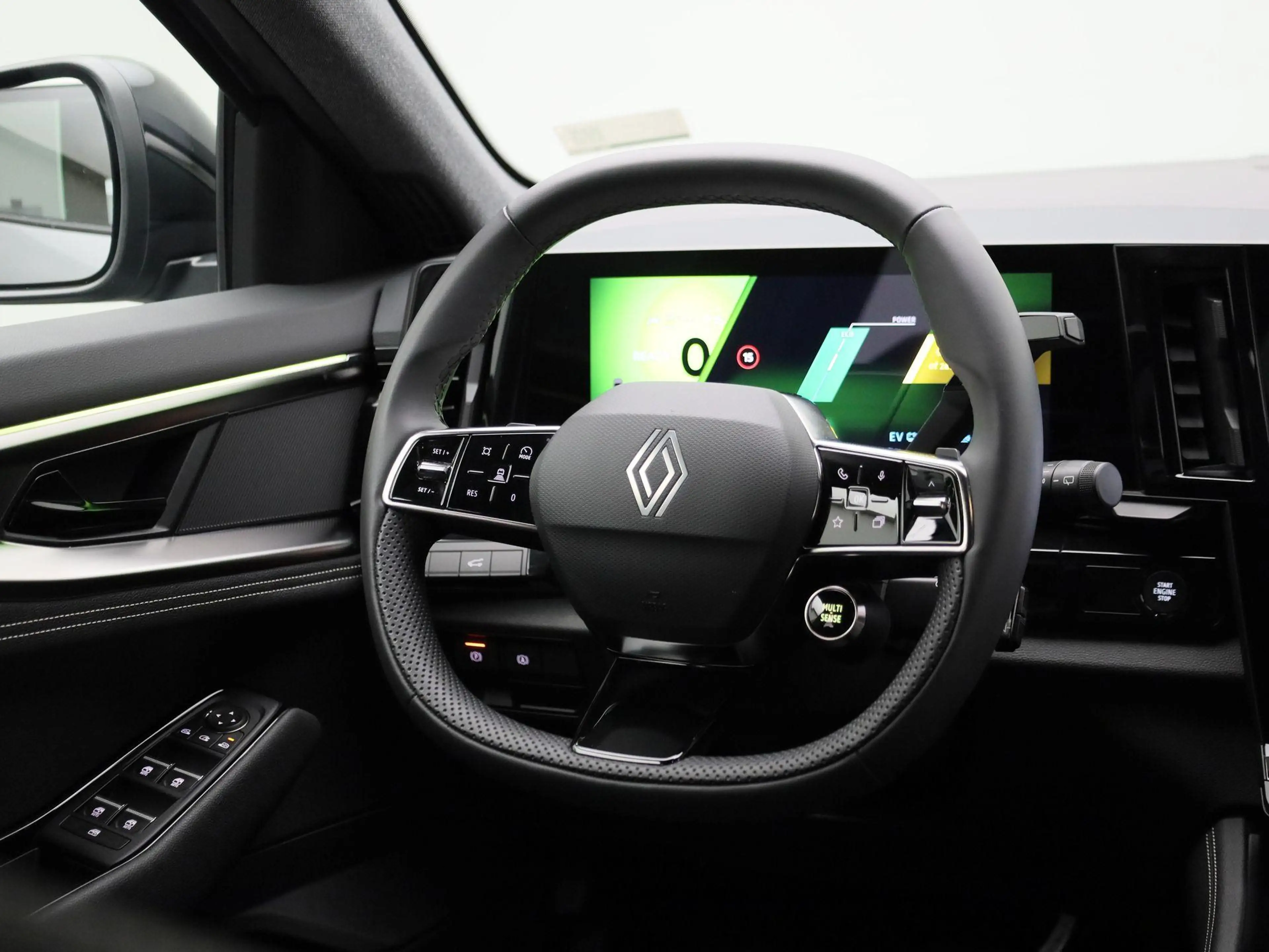 Renault Espace E-Tech full hybrid 200 iconic 7p. — photo 10