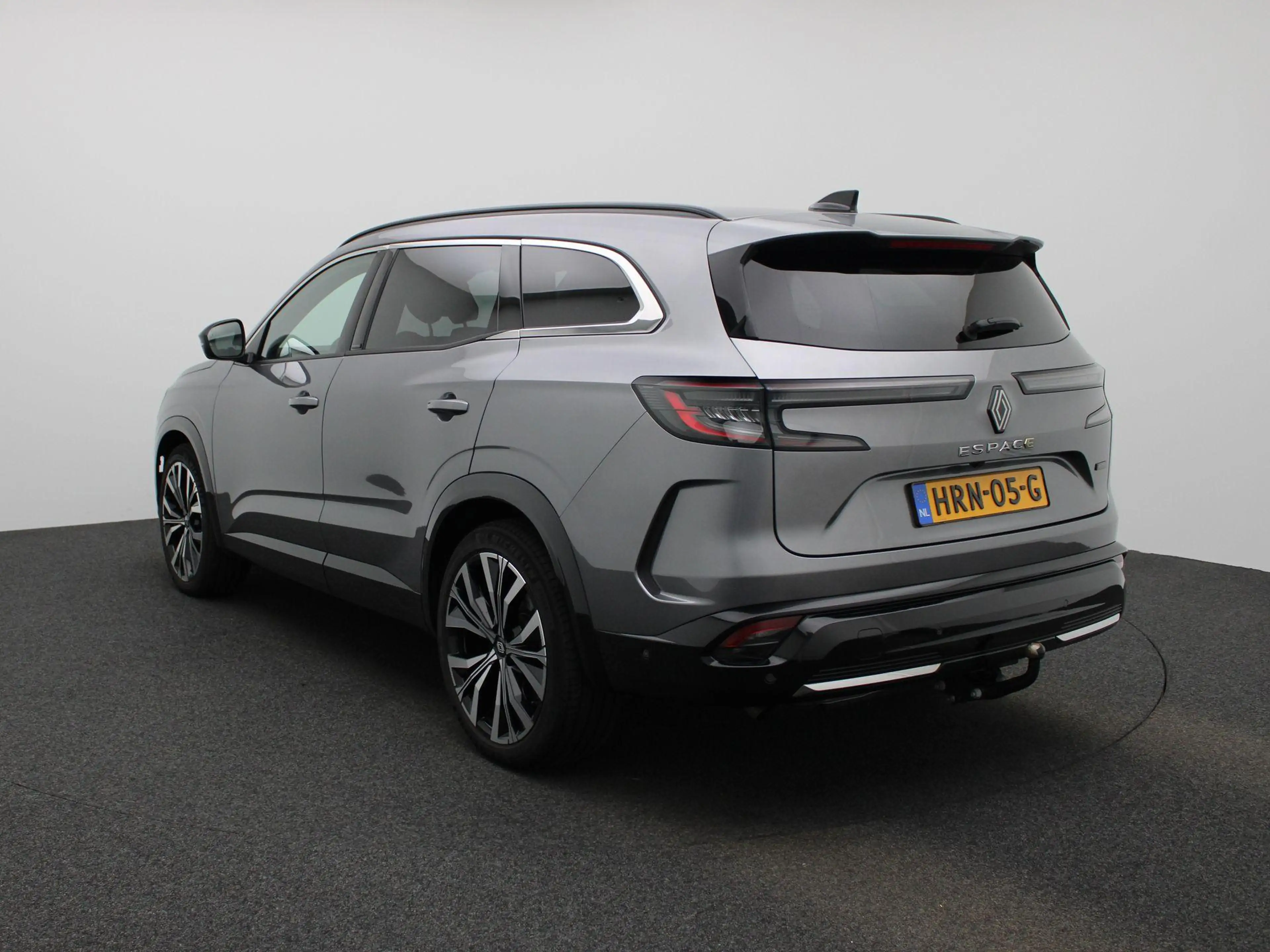 Renault Espace E-Tech full hybrid 200 iconic 7p. — photo 2