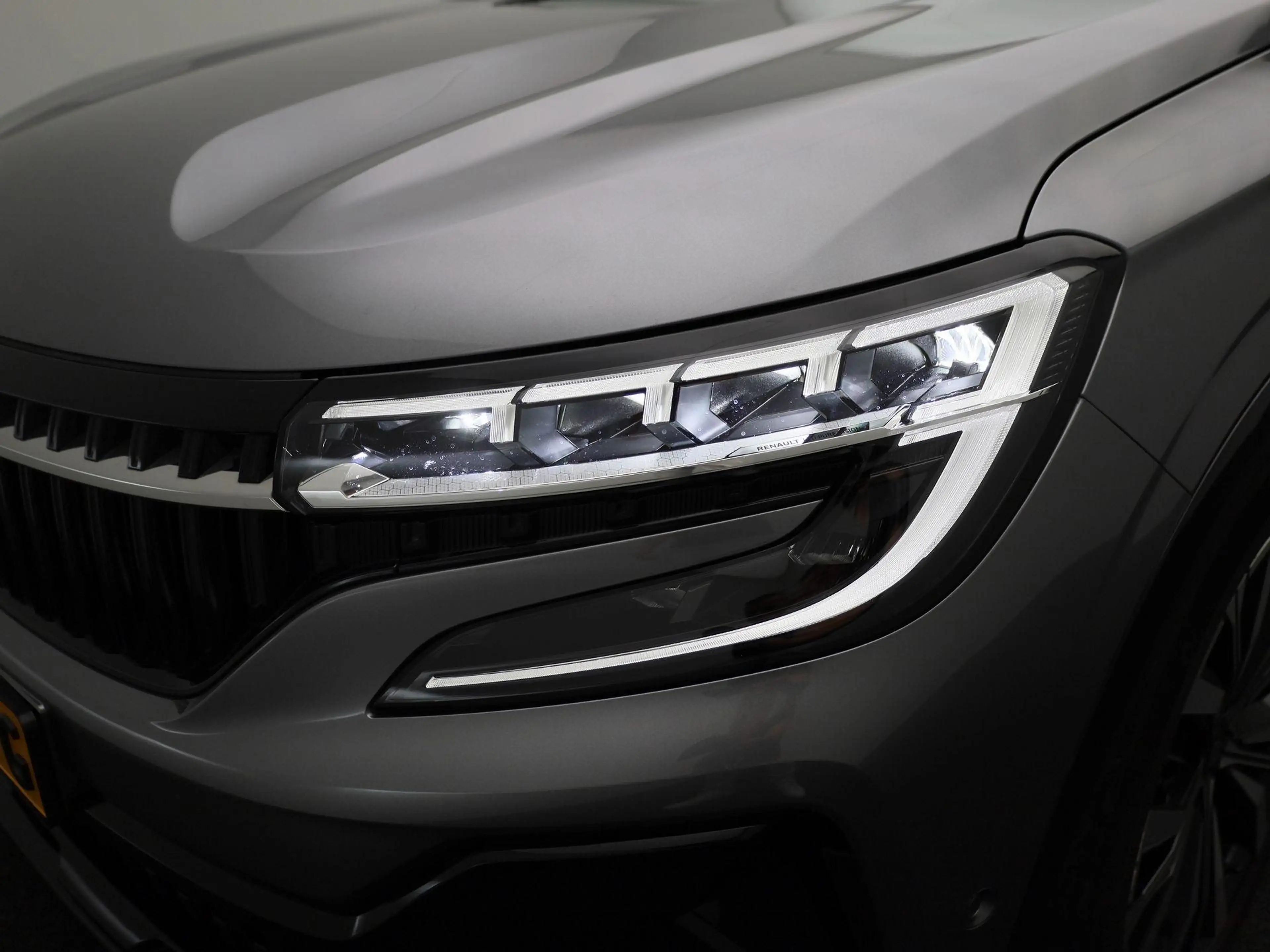 Renault Espace E-Tech full hybrid 200 iconic 7p. — photo 15