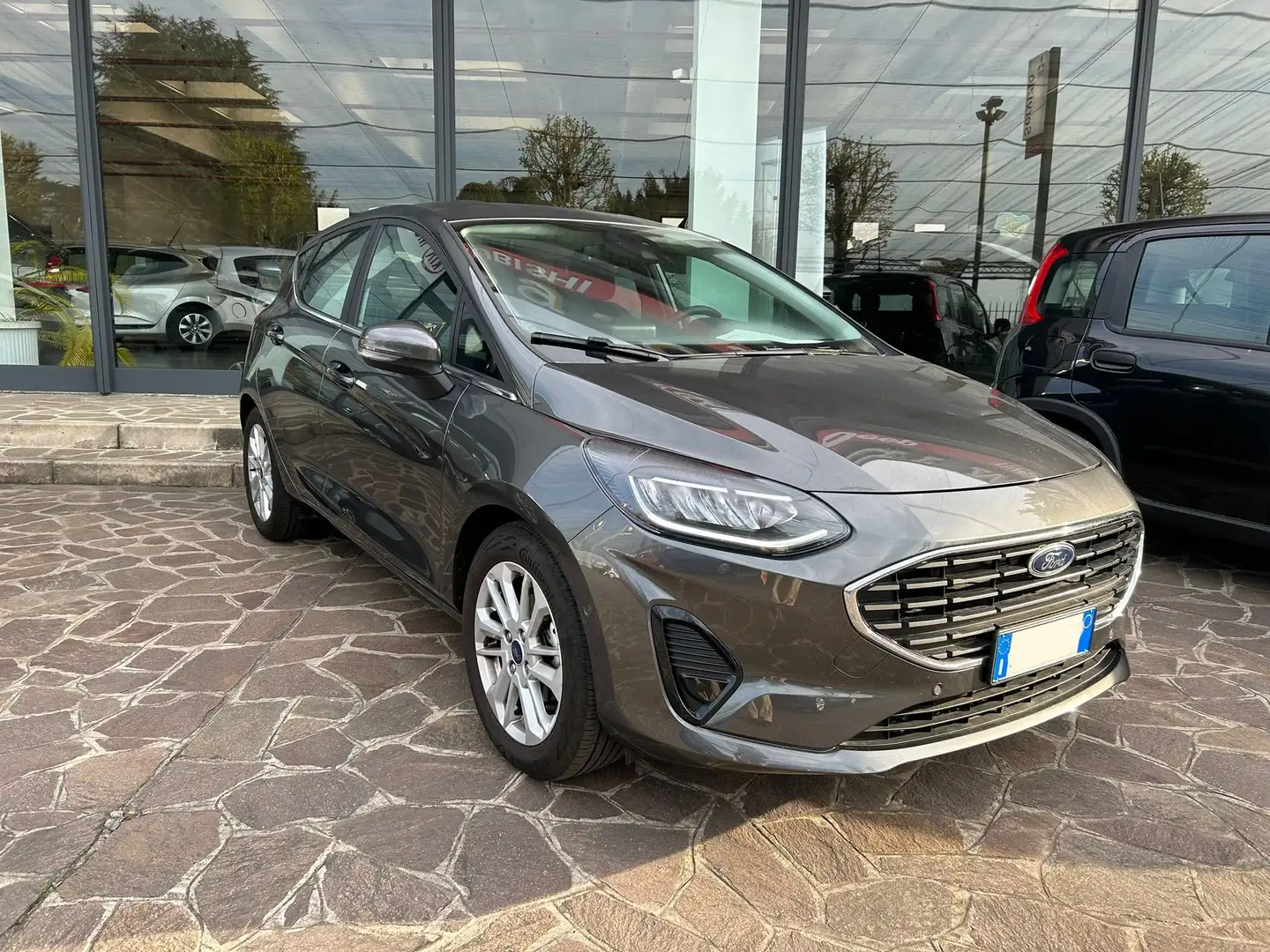 Ford Fiesta Fiesta 5p 1.1 Titanium 75cv Grigio - 1