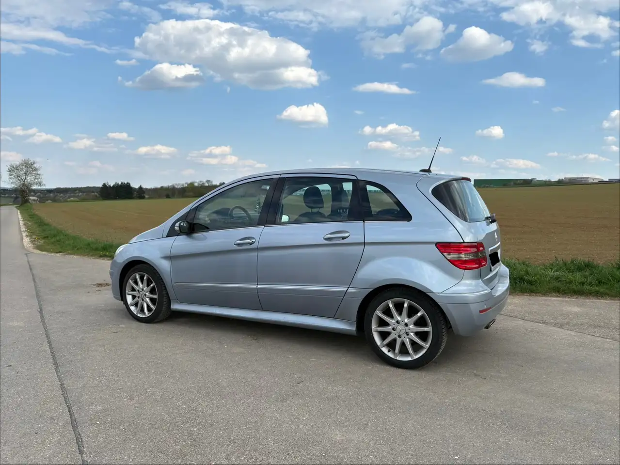 Mercedes-Benz B 170