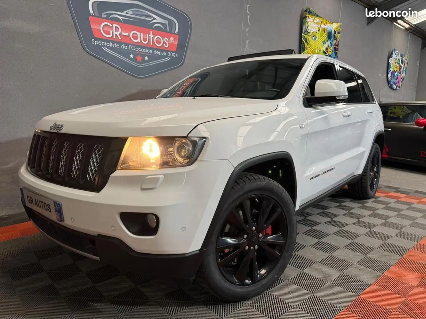 Jeep Grand Cherokee 3.0 CRD 240cv S-Limited 1ere main Moteur refait km Blanc - 1