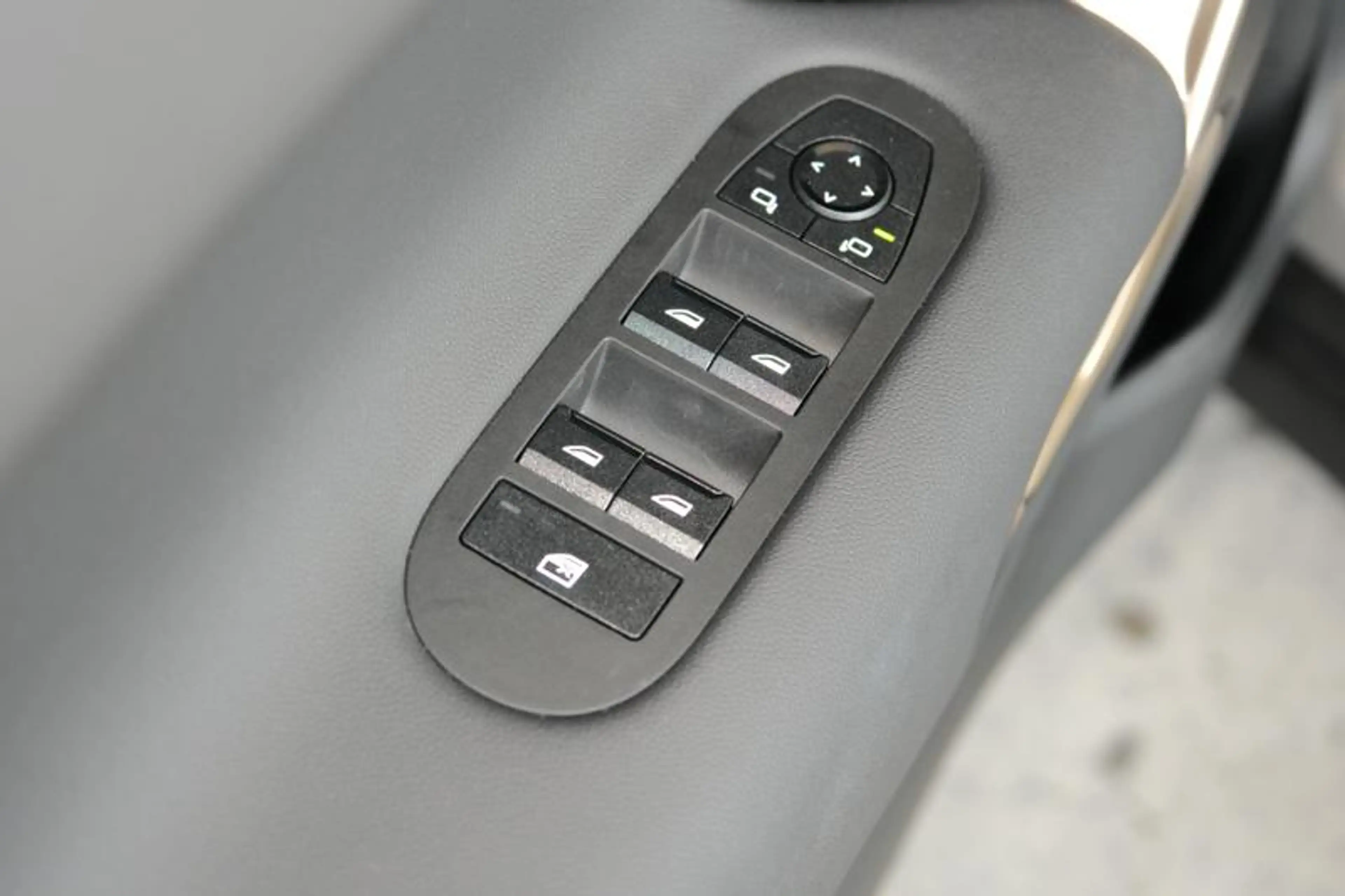 MINI Aceman Aceman SE Essential | HUD | — photo 11