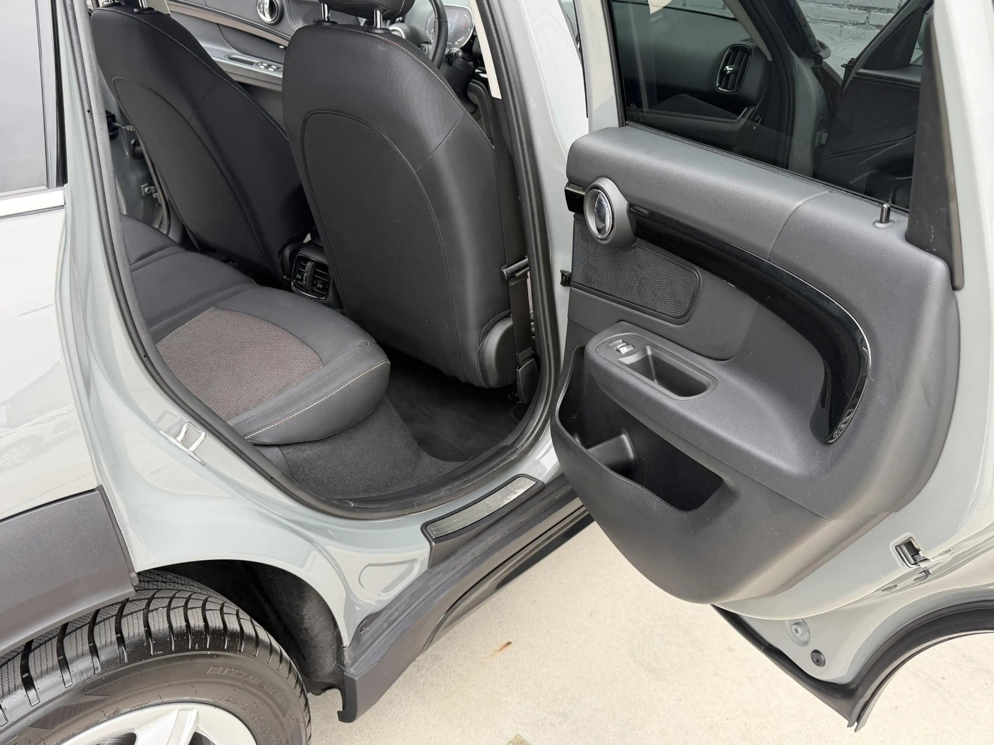 MINI Cooper SE Countryman 1.5 ALL4 — photo 11