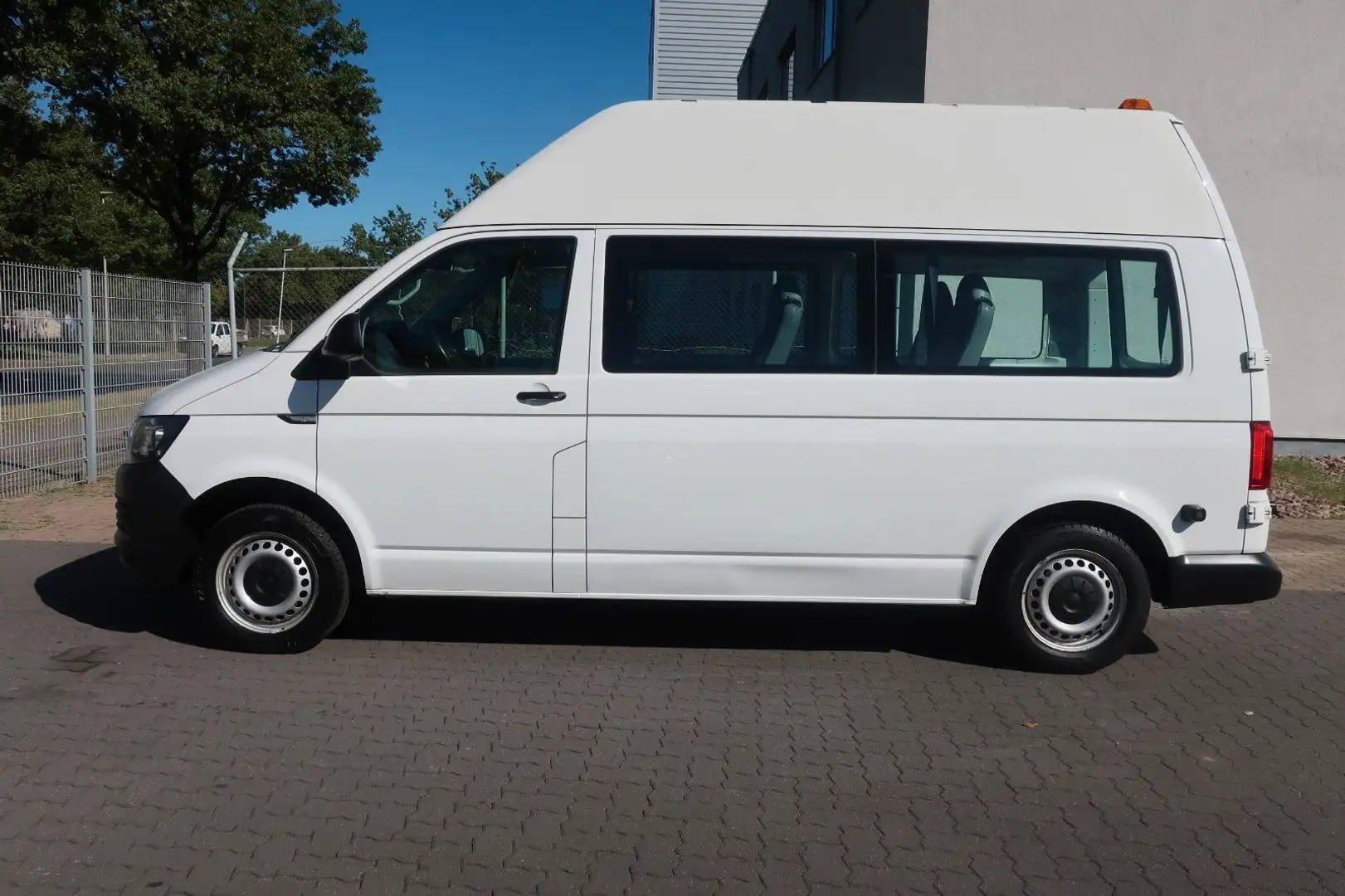 Volkswagen T6 Transporter Hochdach lang 6 Sitze Smartfloor Beyaz - 2