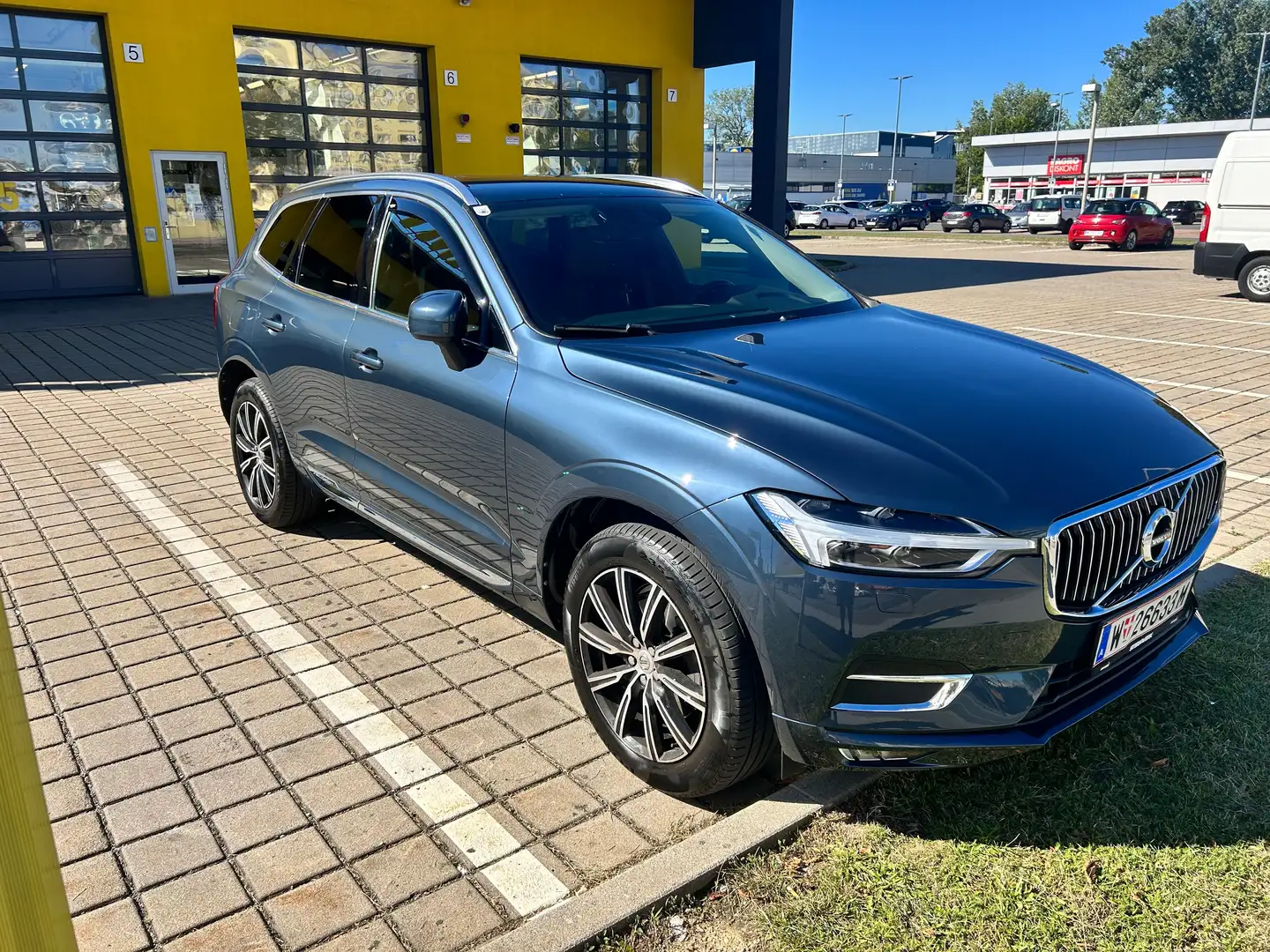 Volvo XC60 XC60 D5 Inscription AWD Geartronic Inscription Blau - 2