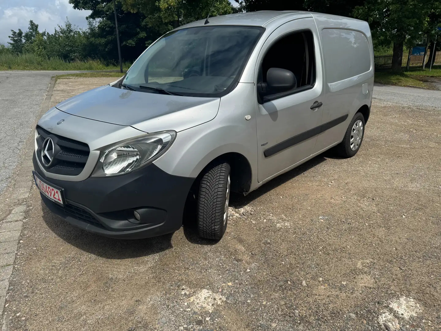 Mercedes-Benz Citan 108 CDI BlueEFFICIENCY kompakt Gris - 2