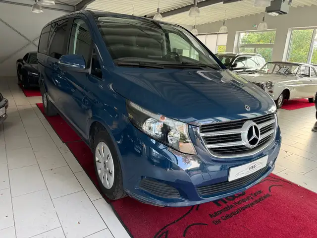 Mercedes-Benz Unknown Model view 3
