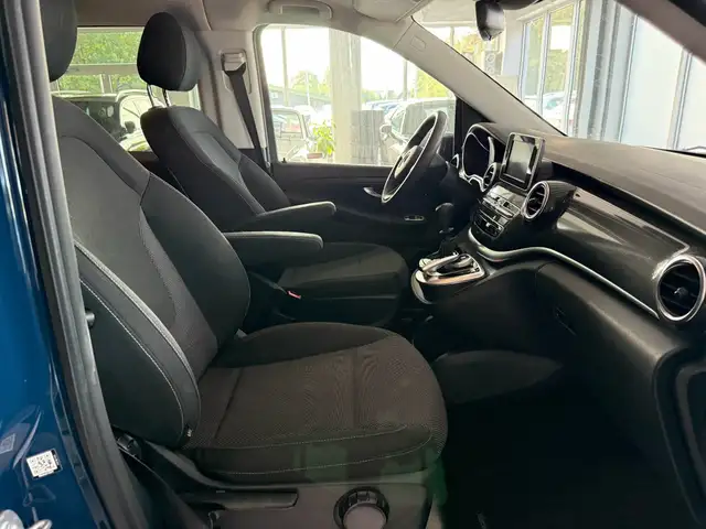 Mercedes-Benz Unknown Model view 12