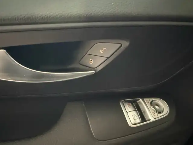 Mercedes-Benz Unknown Model view 14