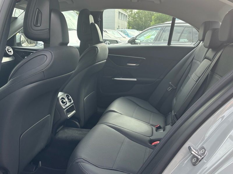 Mercedes-Benz C 400 e 4M Avantgarde Premium Digital-L. 360°-K. — photo 14