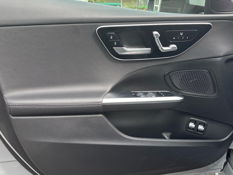 Mercedes-Benz C 400 e 4M Avantgarde Premium Digital-L. 360°-K. — photo 15