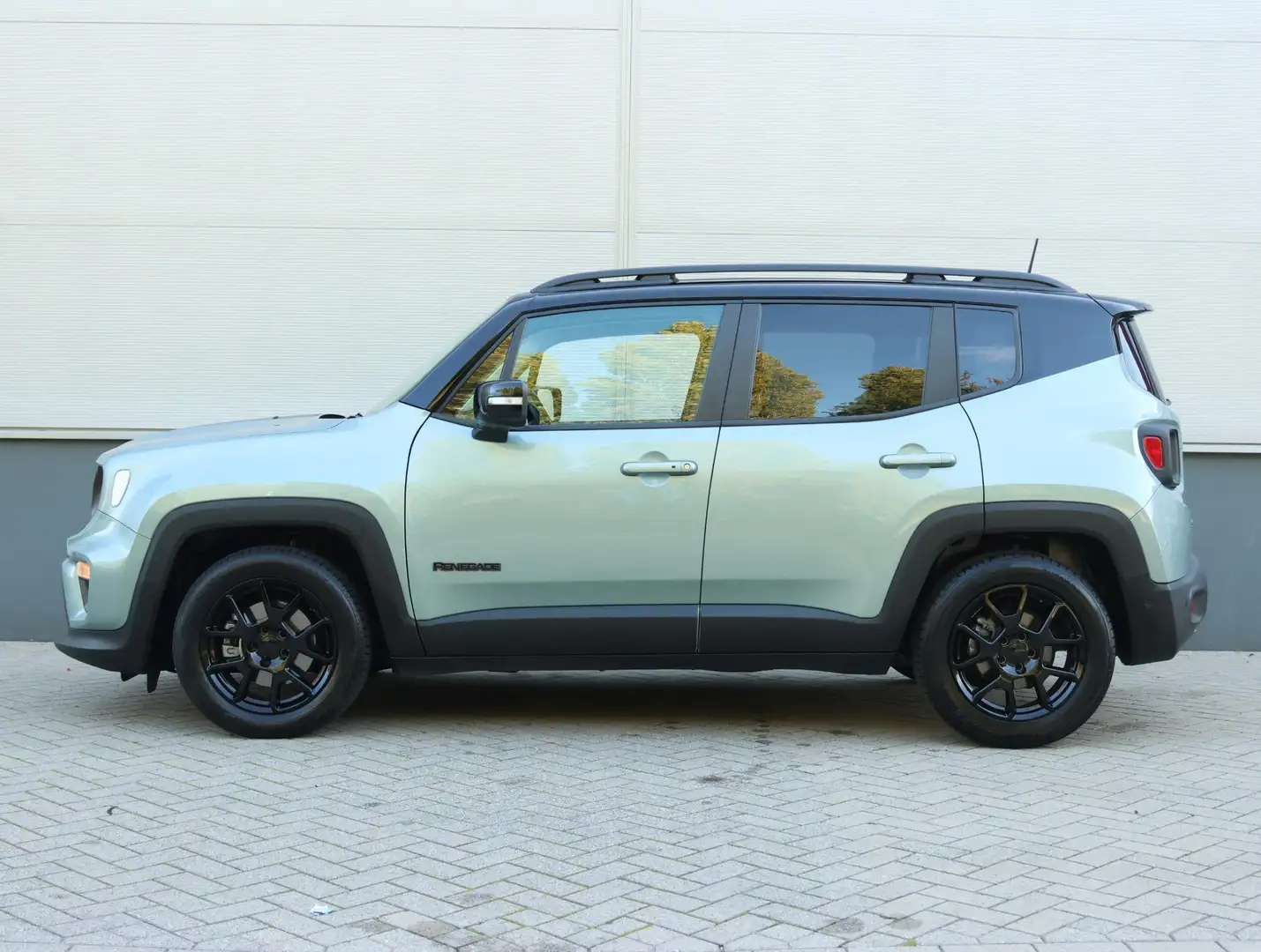 Jeep Renegade 1.5T e-Hybrid Upland 130pk Automaat | Navigatie | Bleu - 2