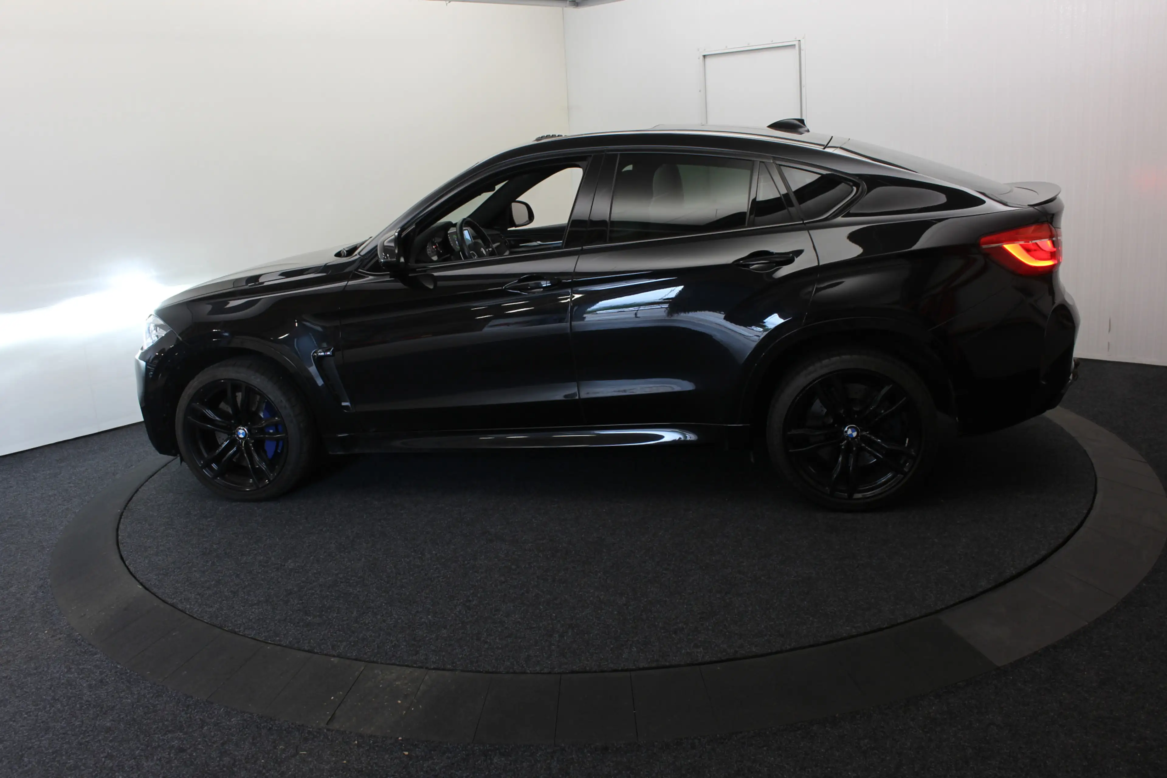 BMW X6 576PK X6M Pano Dascam v+a H&K Memory EL aKlep+Trek — photo 14