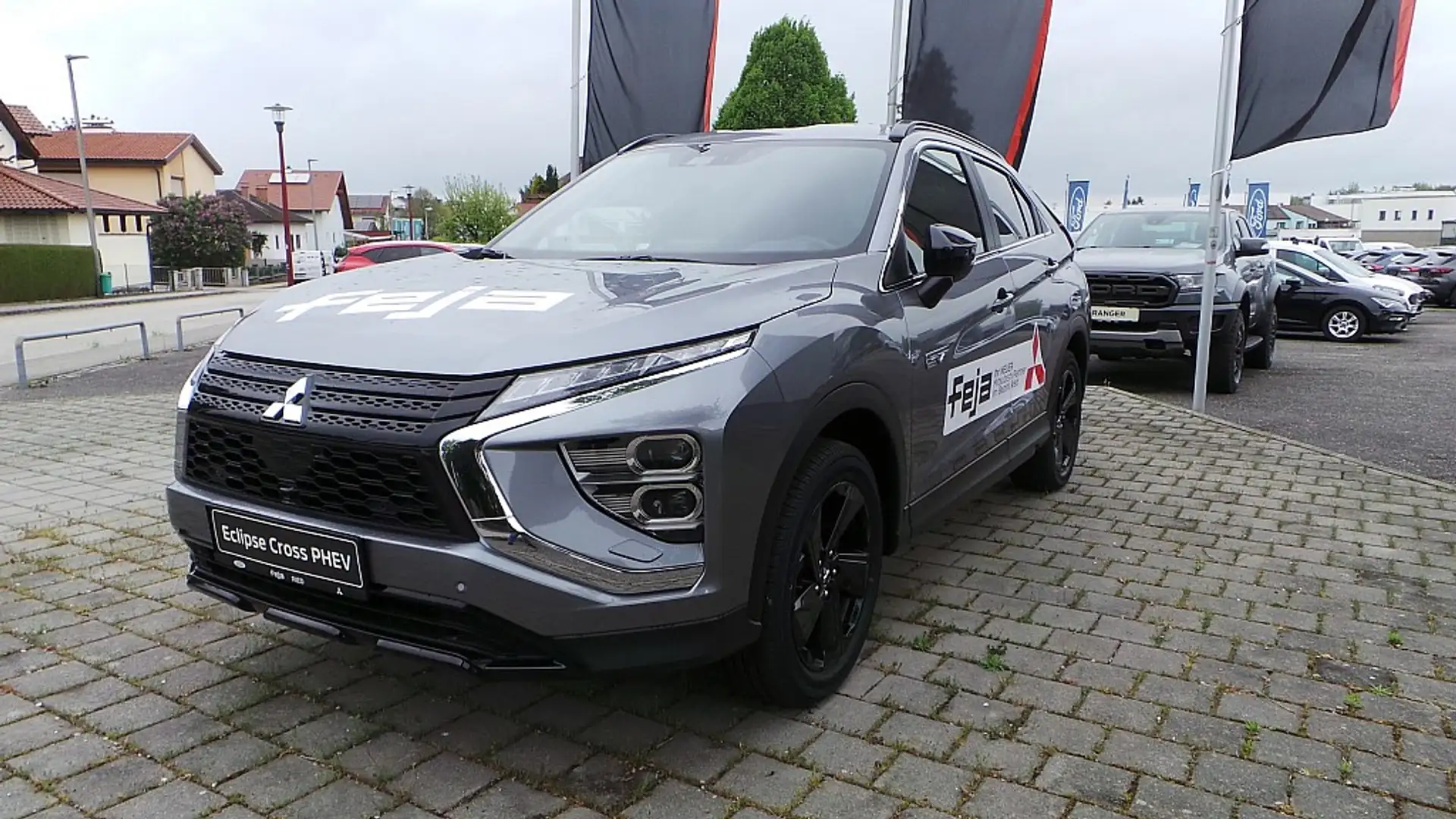 Mitsubishi Eclipse Cross 2,4 PHEV 4WD 45 Jahre Edition CVT Aut. Gris - 1