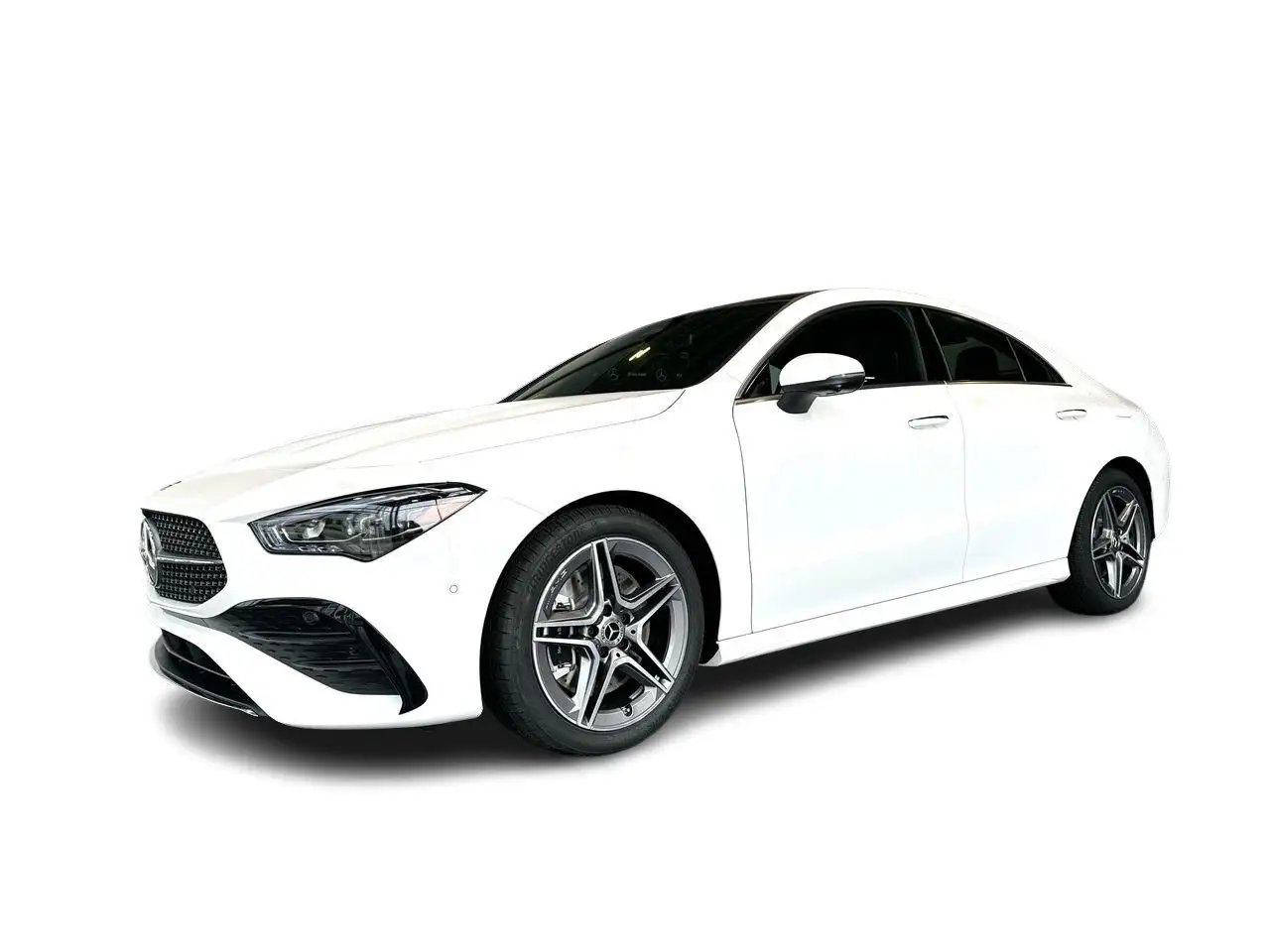 Mercedes-Benz CLA снимка Mercedes-Benz CLA
