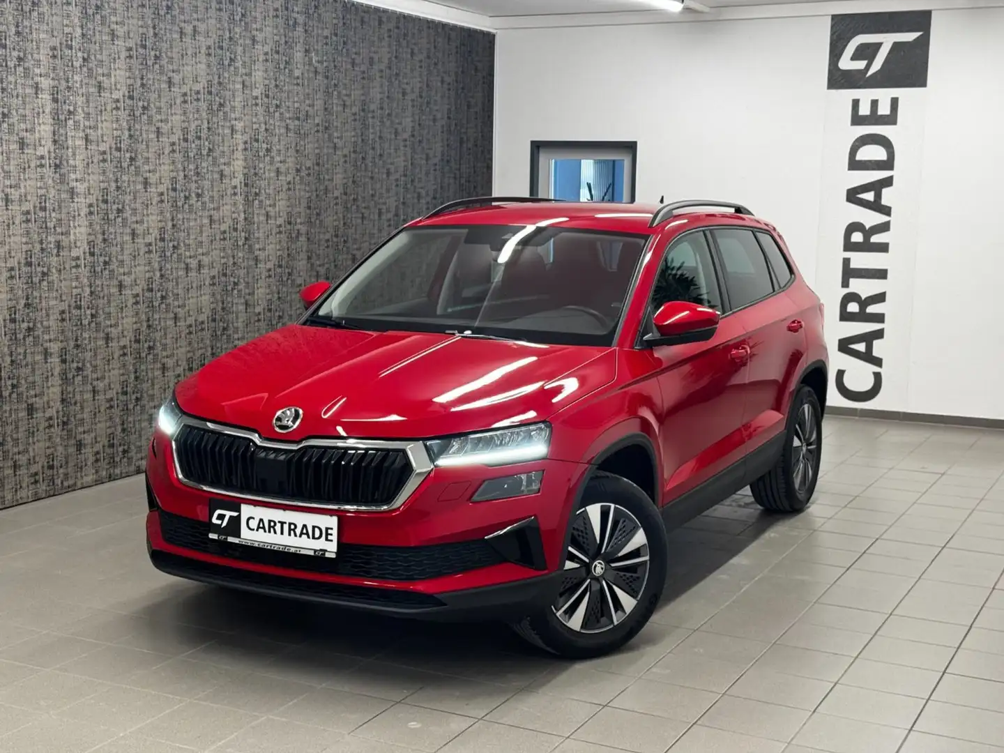 Skoda Karoq 2,0 TDI SCR 4x4 Ambition DSG Aut. /LED/VIRTUAL/AC Rot - 2