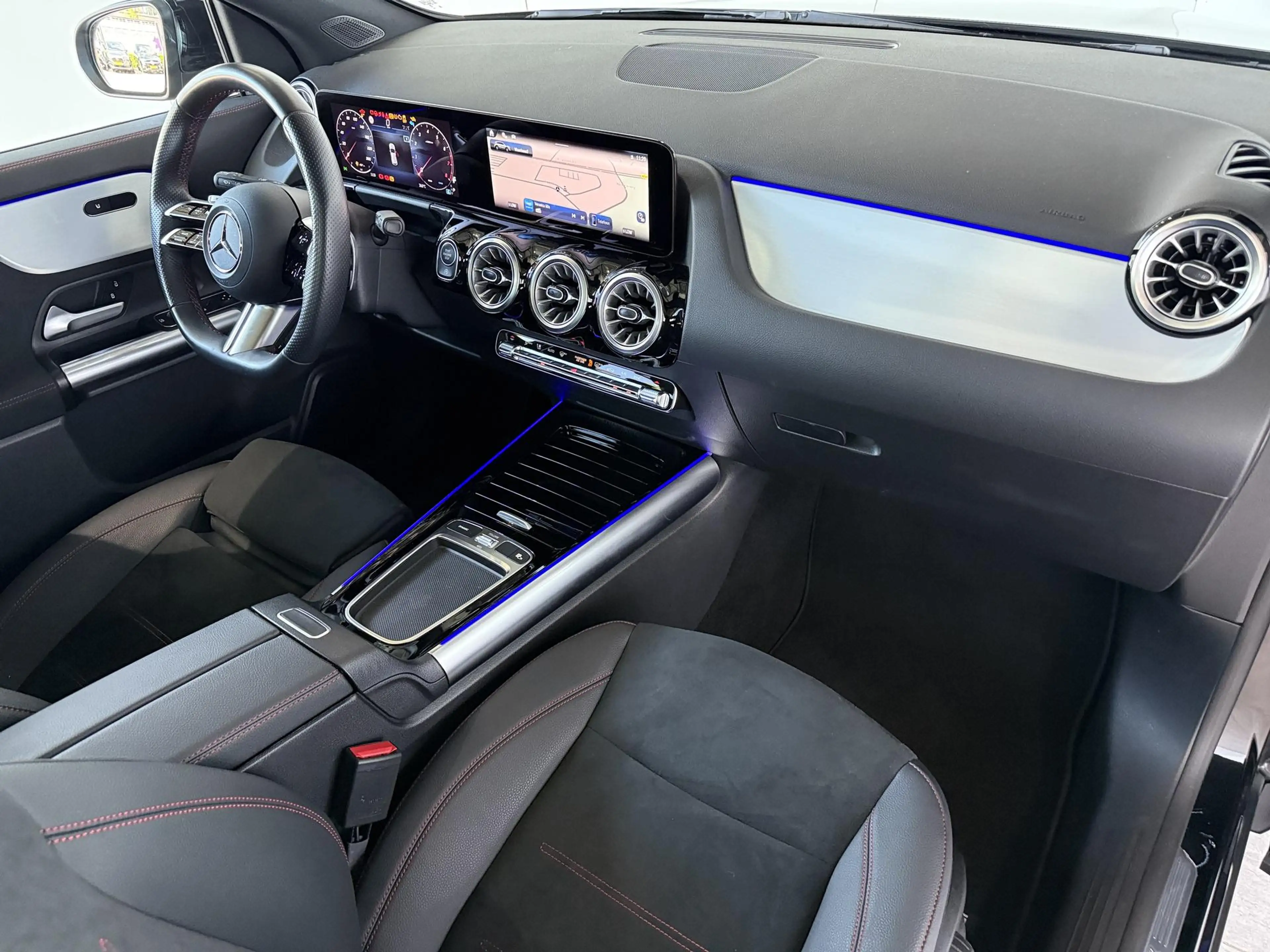 Mercedes-Benz GLA 180 AMG Line | Panoramaschuifdak | Night| Achteruitrij — photo 10