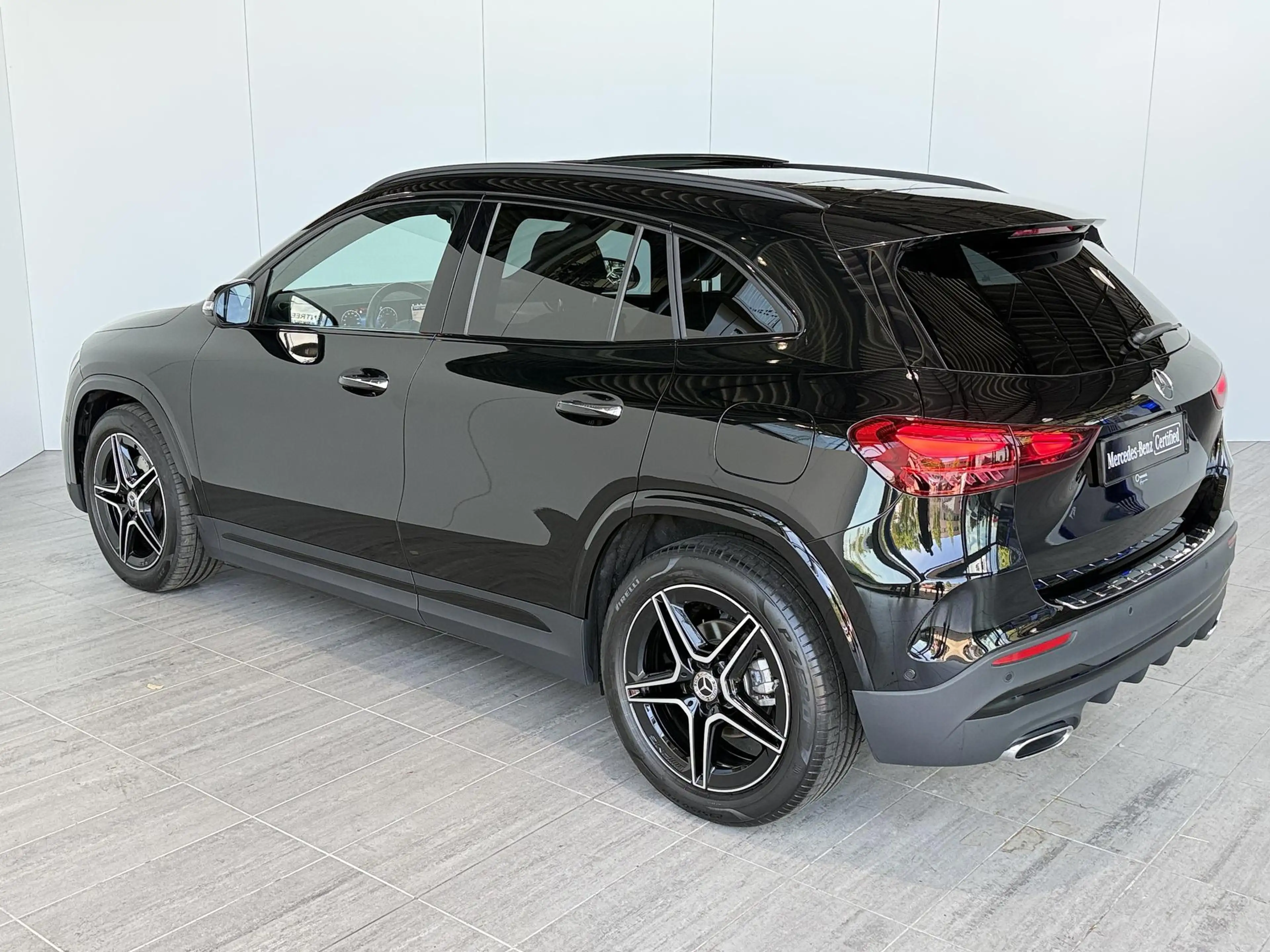 Mercedes-Benz GLA 180 AMG Line | Panoramaschuifdak | Night| Achteruitrij — photo 4
