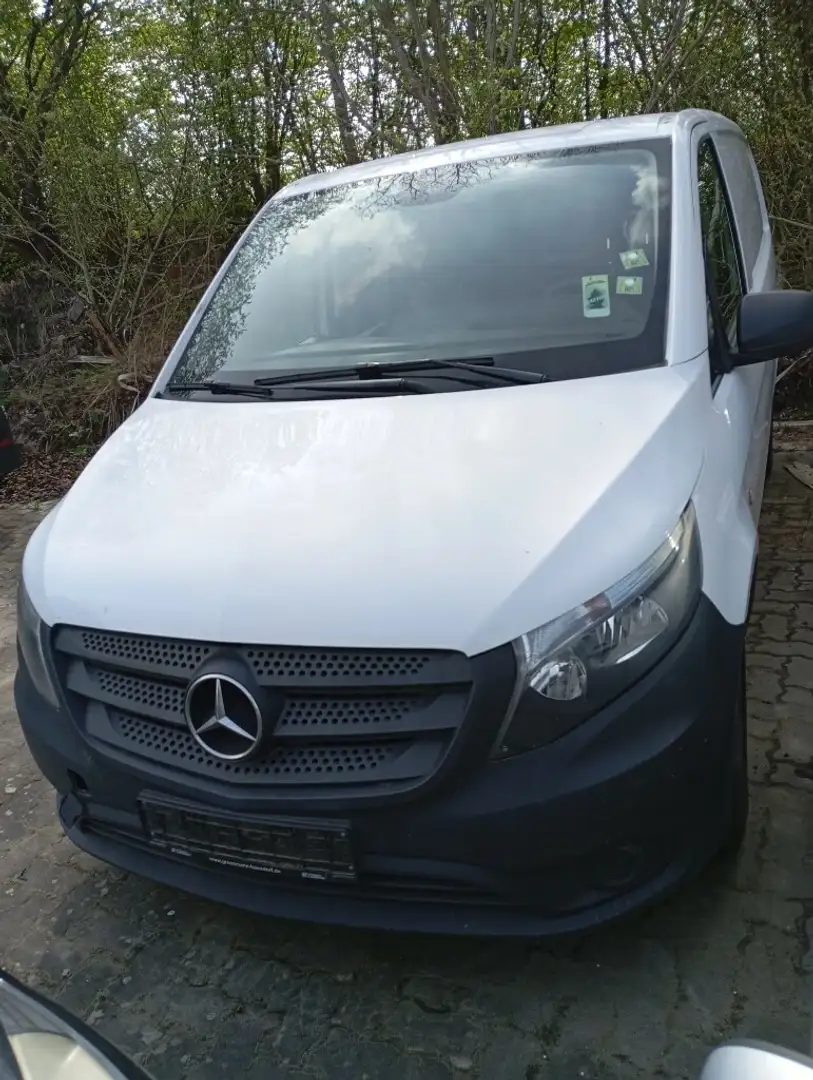 Mercedes-Benz Vito 110 CDI Lang Motorschaden Wit - 1