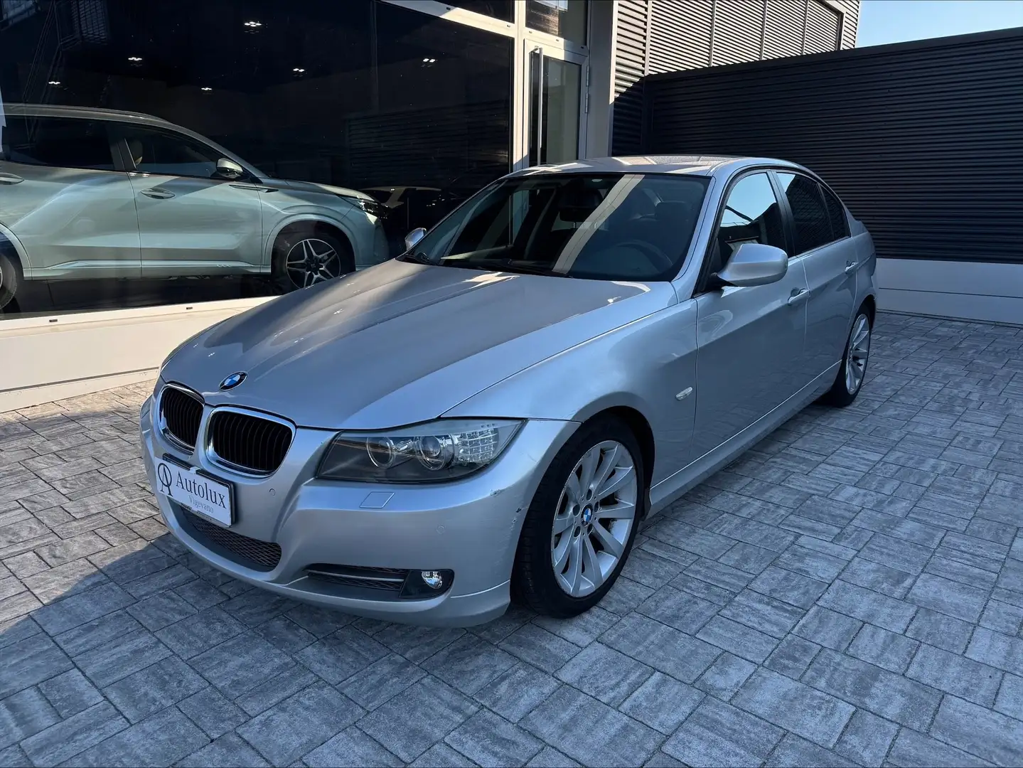 BMW 320 Serie 3 E90 Berlina 320d Futura PER COMMERCIANTI Silver - 1