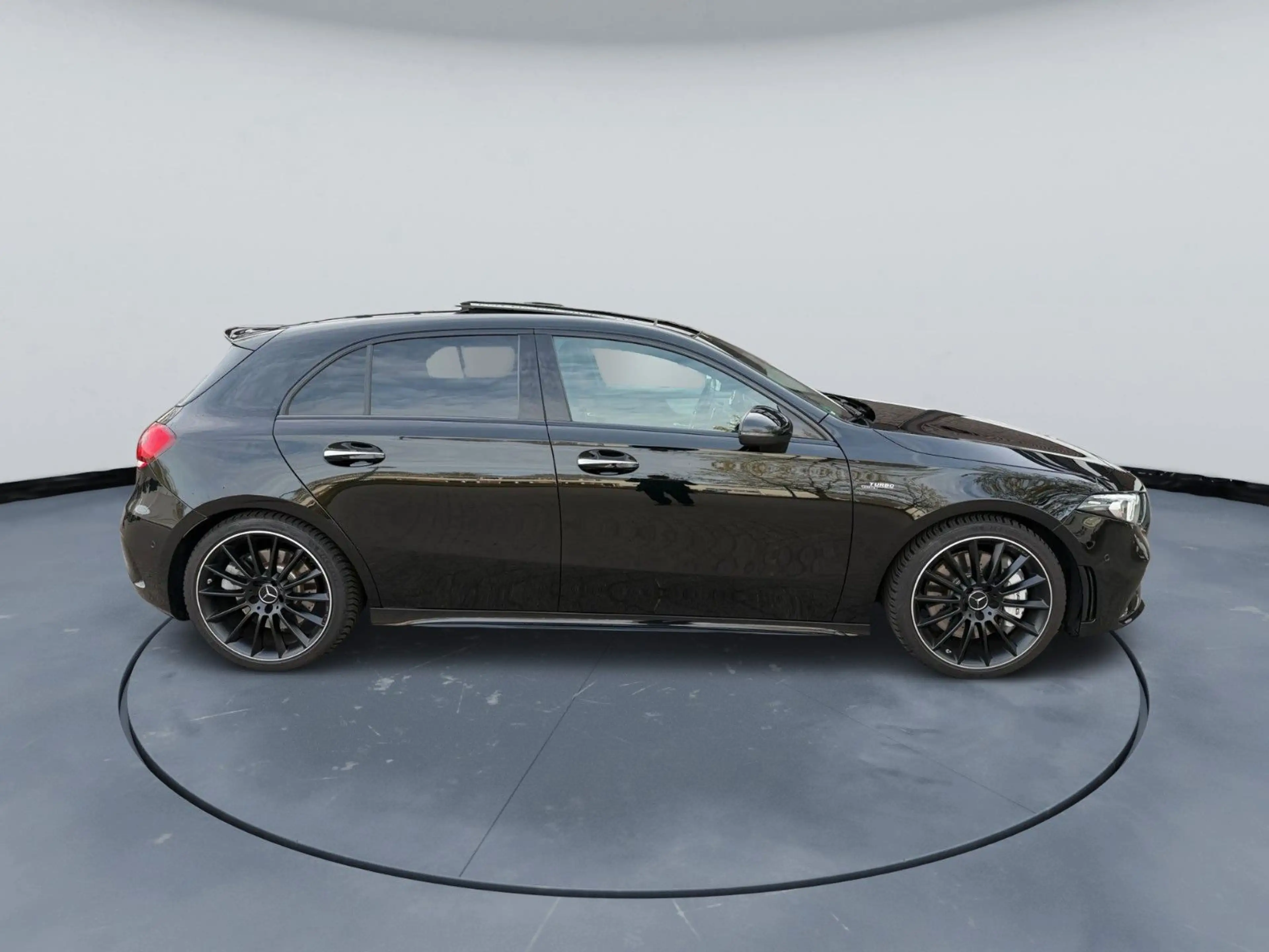 Mercedes-Benz A 35 AMG 4Matic/ BURMESTER/PANO/MEMORY/KEYLESS — photo 8