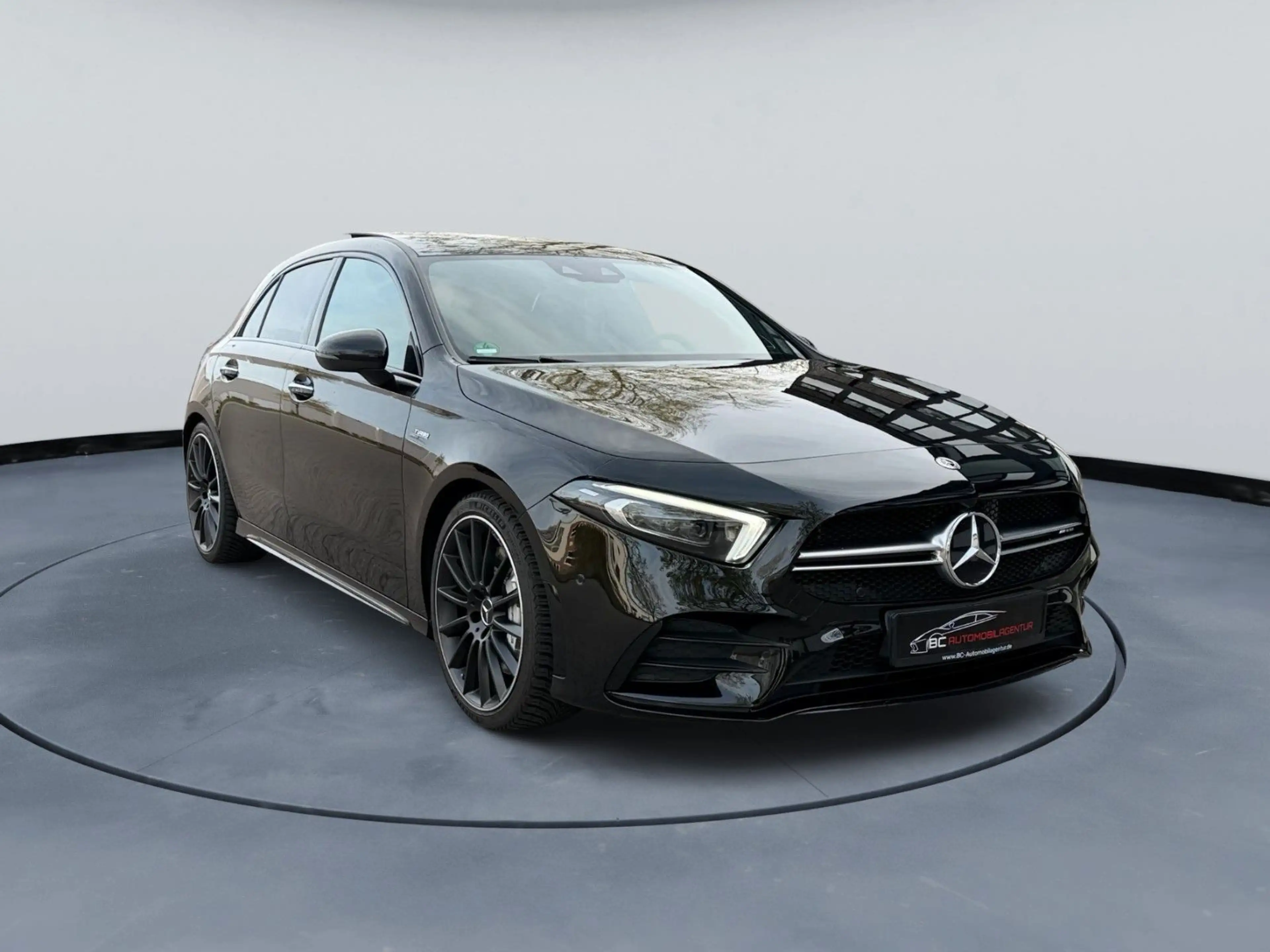 Mercedes-Benz A 35 AMG 4Matic/ BURMESTER/PANO/MEMORY/KEYLESS